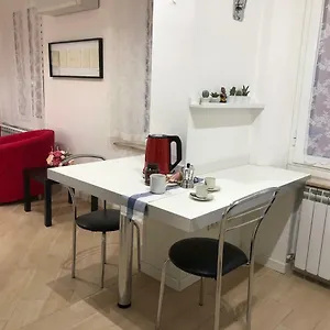 Temporary House Vicolo Colombina , Bologna Italia
